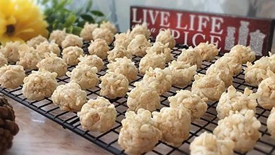 Rice Krispies Cookie Balls