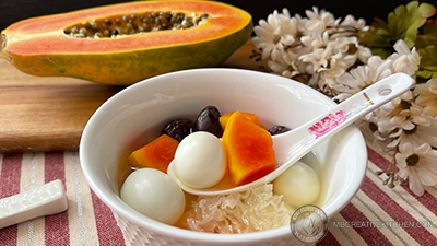 Papaya With Snow Fungus & Quail Eggs Dessert